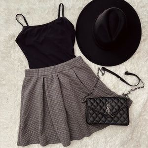 Y2K 2000’s fit and flare Waffle print elastic waist mini skirt